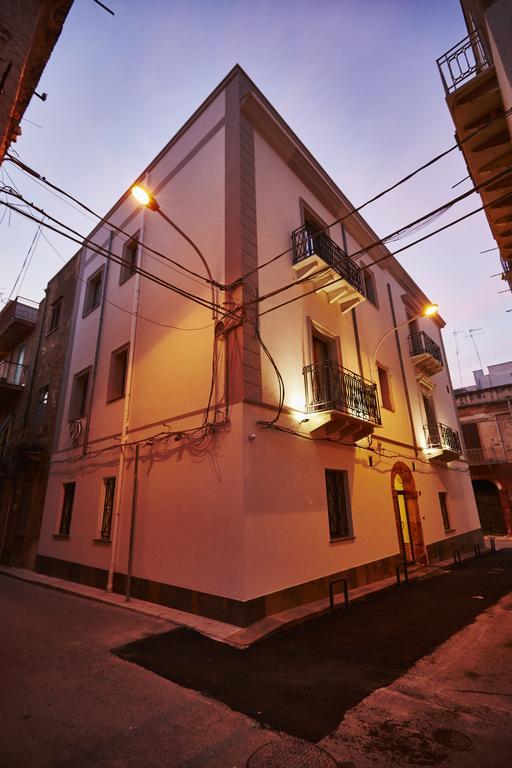 Il Vecchio Marsala Acomodação com café da manhã Exterior foto